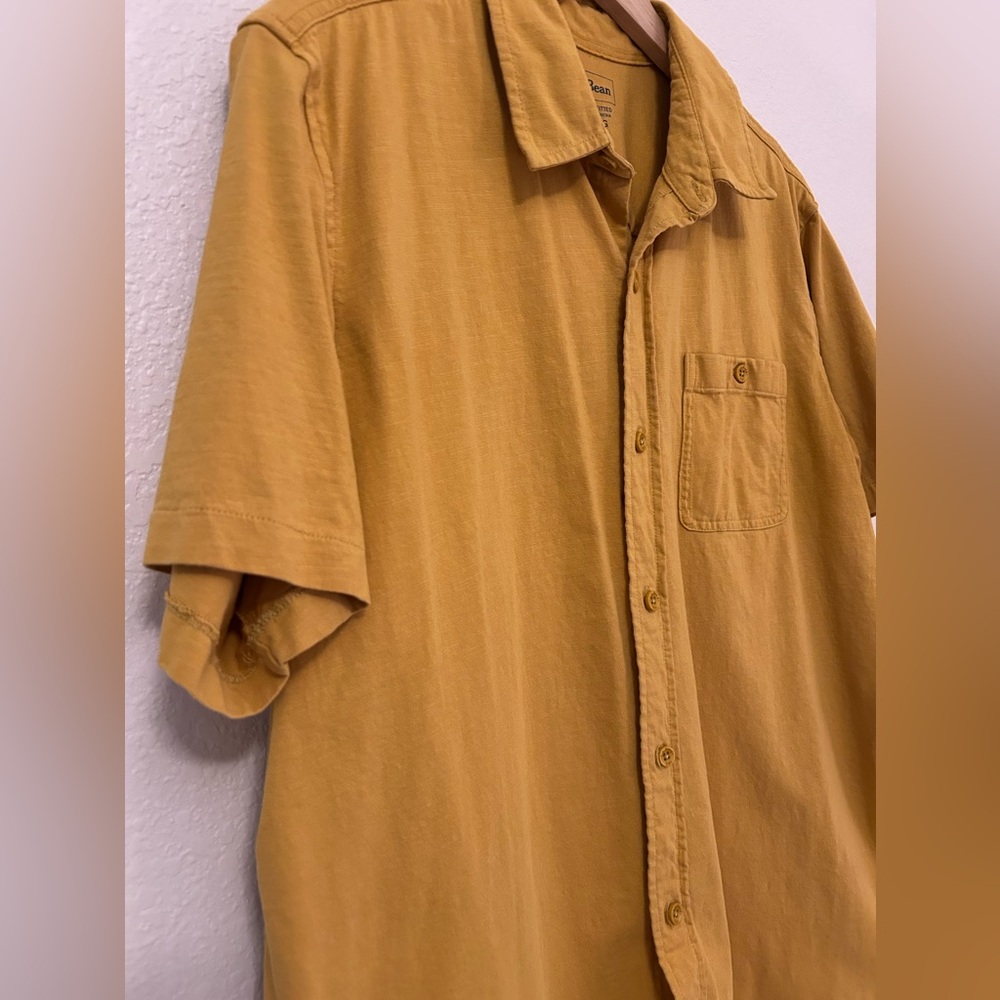 L.L. Bean Men's Lakewashed® Organic Cotton Button-Front Shirt, Short-Sleeve - Picture 2 of 6